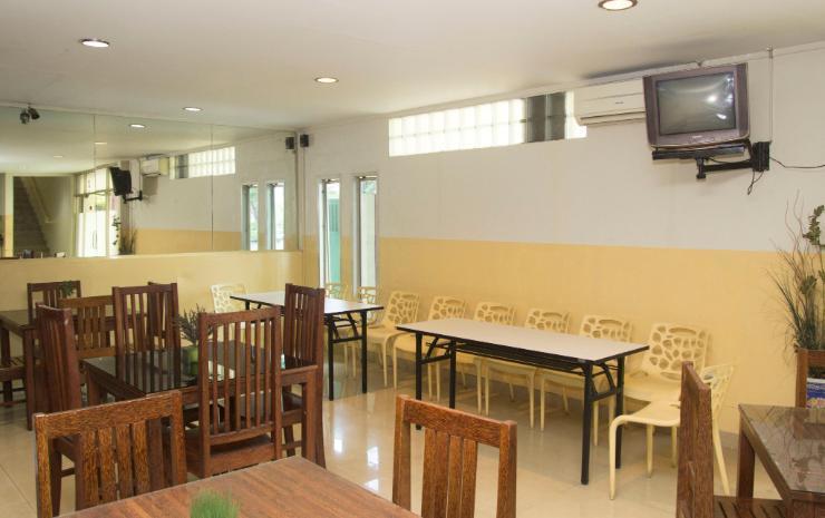 Hotel Metropolitan Inn Manado Buitenkant foto